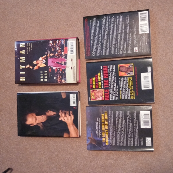 WWF Wrestling books - Picture 2 of 4